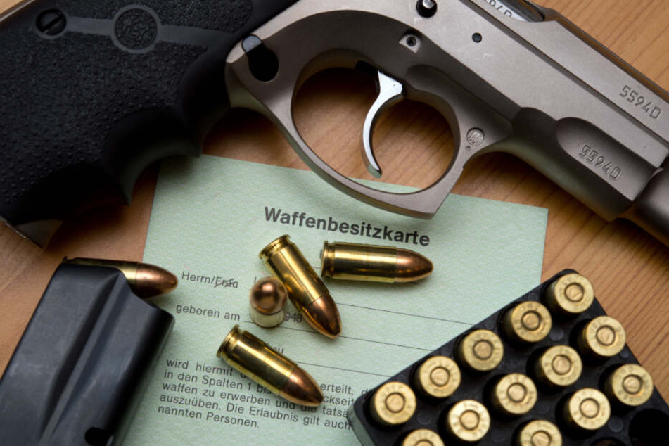 In Sachsen steigt die Zahl der registrierten Schusswaffen und so genannter waffenrechtlicher Erlaubnisse.