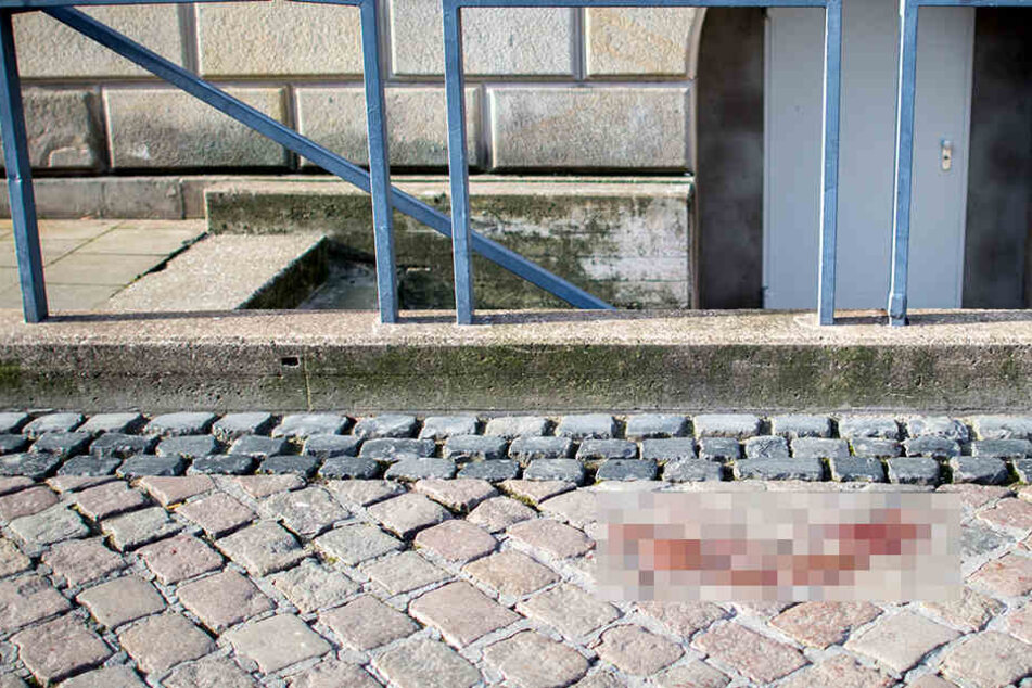 Das Opfer wurde vor der Staatsoper erstochen.