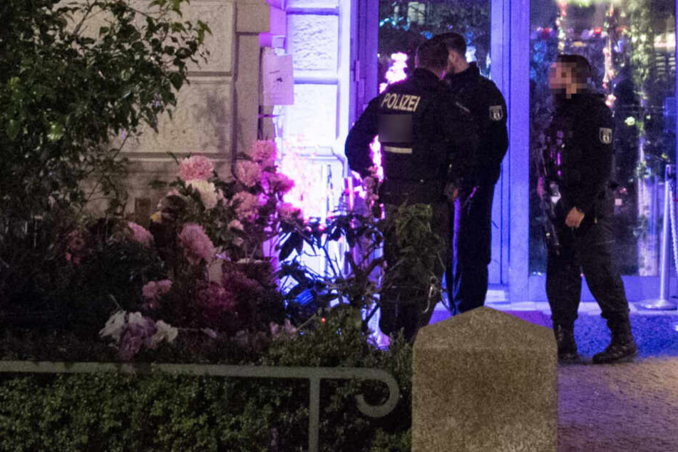 In einer Leipziger Bar ist am Sonntagabend ein 27-jähriger schwer verletzt worden. (Symbolbild)