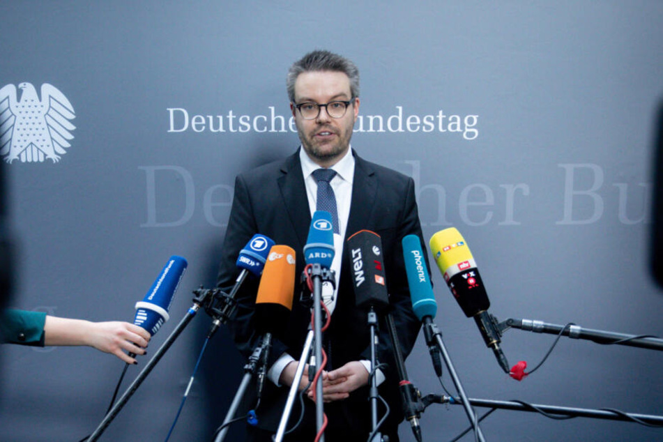 Tobias Lindner (37, Grüne) stellte die brisante Anfrage.