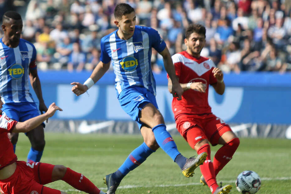 Marko Grujic trifft gegen Fortuna Düsseldorf.