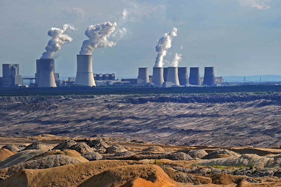 Braunkohlekraftwerke wie hier in Boxberg gelten als besonders umweltbelastend. Die EU will jetzt vor allem den Ausstoß von Stickoxiden und hochgiftigem Quecksilber weiter begrenzen.