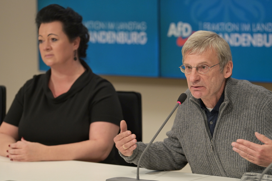 Brandenburger AfD zieht wegen "Impfzwang" durch 2G-Regel vors Gericht