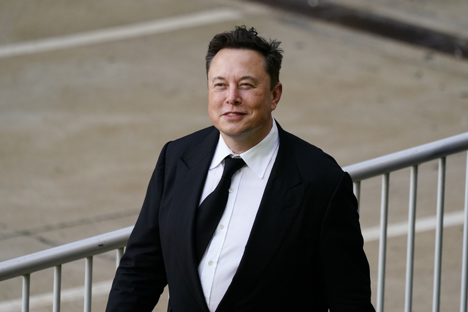 Trotz eines geschätzten Vermögens von 285 Milliarden US-Dollar scheint Elon Musk (50) keine große Lust darauf zu haben, allzu viele Steuern zahlen zu müssen.