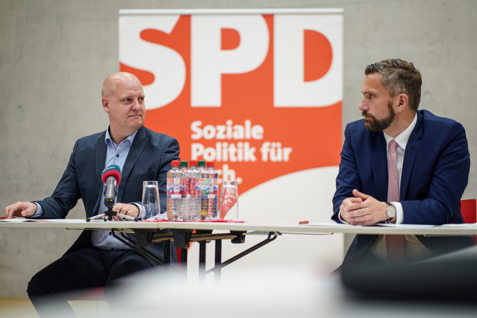 Der eine geht, der andere kommt: Martin Dulig (47, r.) legt sein Amt als sächsischer SPD-Chef nieder - Henning Homann (41) will ihn beerben, aber nicht allein.