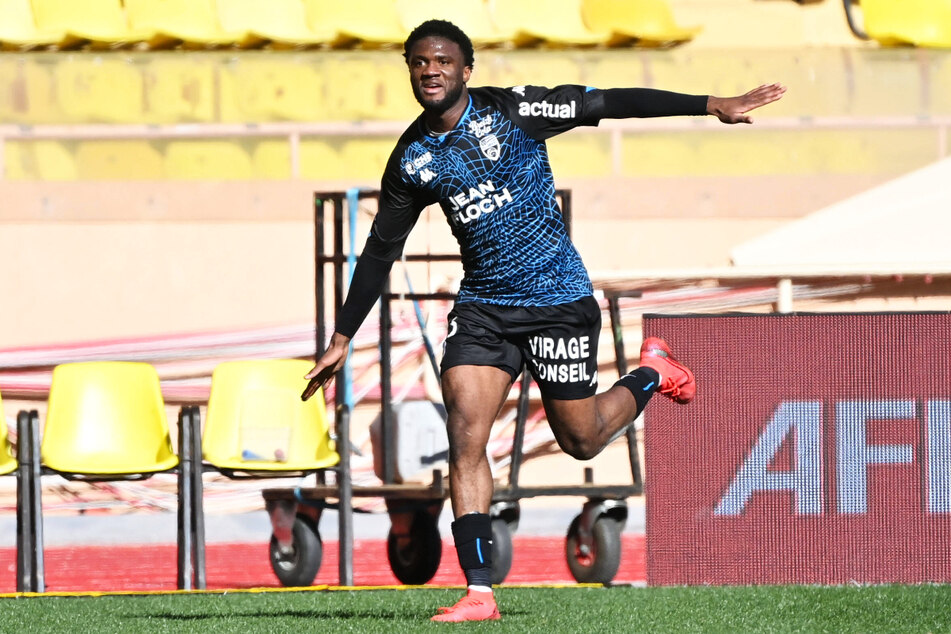 Terem Moffi (21) ist im Angriff die Lebensversicherung des FC Lorient. Ohne seine elf Tore stünden die "Seehechte" wohl auf einem Abstiegsplatz.