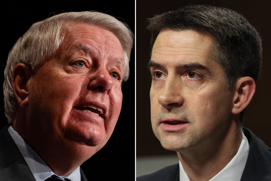 Tom Cotton (r.), who chairs the Senate intelligence committee, and veteran Senator Lindsey Graham, a Trump confidant, have urged the president to reconsider his decision to revoke the security details.