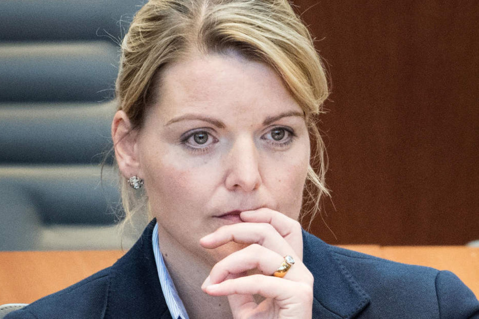 Christina Schulze Föcking (41) war am 15.05.18 als NRW-Agrarministerin zurückgetreten.