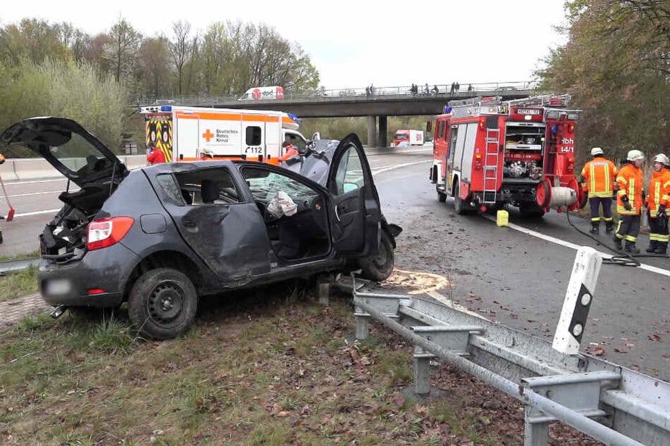 Noch ist unklar, warum sich das Fahrzeug überschlug.