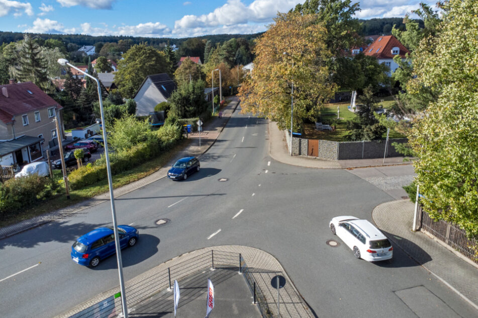 An der Kreuzung Crimmitschauer-/Renn-/Richterstraße in Weißenborn könnte der erste Kreisverkehr im Zwickauer Norden entstehen.