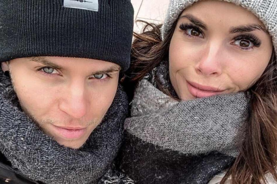 Seit vergangenem Sommer sind die Ex-Bachelor-Kandidatin und der Influencer ein Paar.