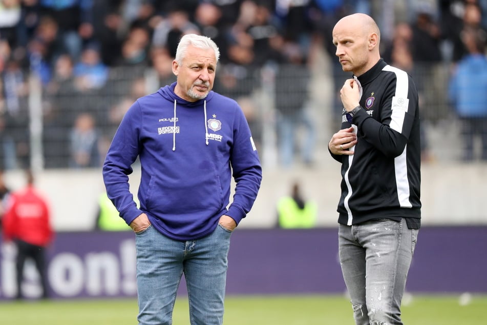 Das Auer Erfolgsduo: Trainer Pavel Dotchev (58, l.) und Sportchef Matthias Heidrich (46).