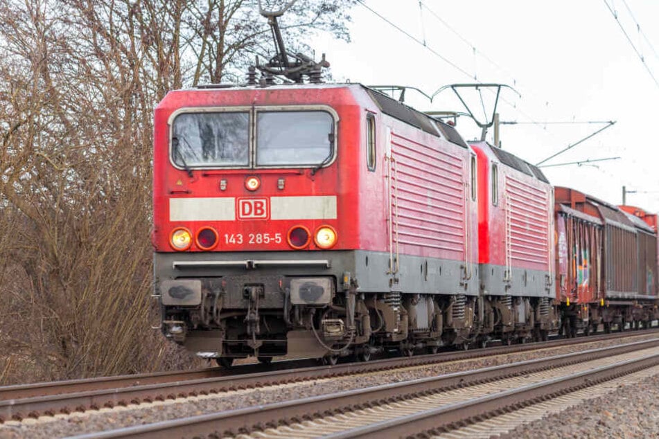 Der 24-Jährige fuhr einige hundert Meter von Niederdorfelden nach Bad Vilbel (Symbolbild).