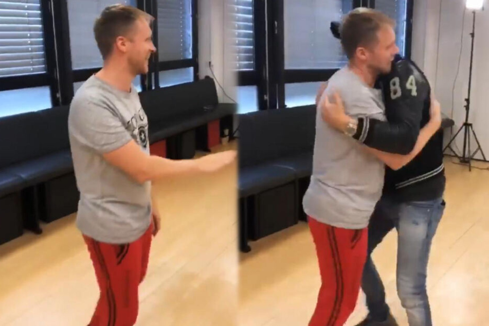 Oliver Pocher wird auf einmal von Freunden überrascht.