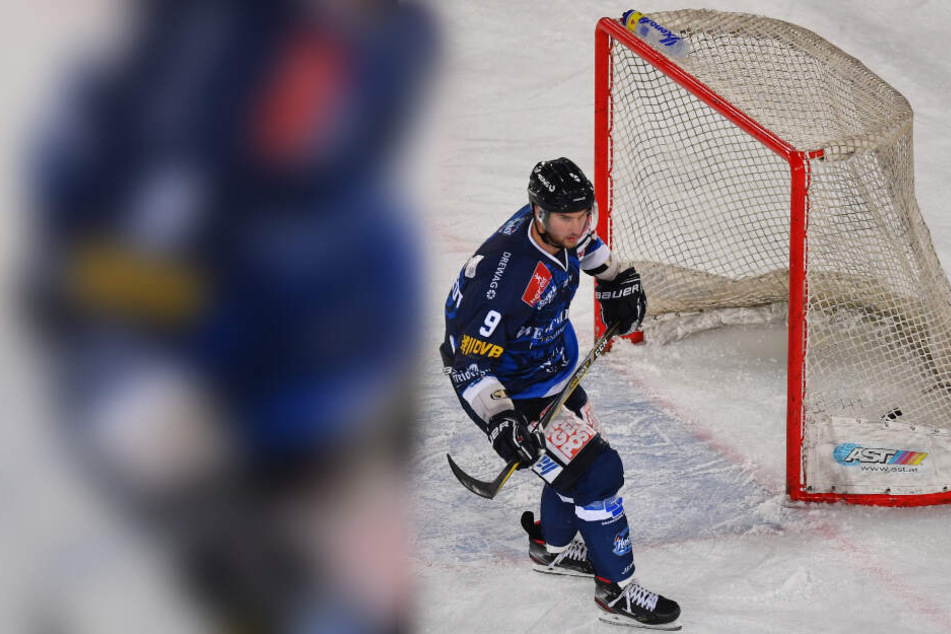 Wie schnell die Fans vergessen. Nicht nur im Winterderby war Jordan Knackstedt der Matchwinner.