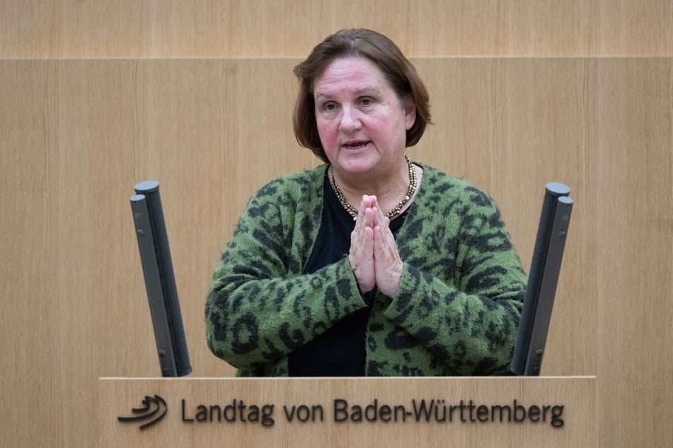 Theresa Schopper (64, Bündnis 90/Die Grünen) zeigte sich am Donnerstag schockiert von der schweren Panne.