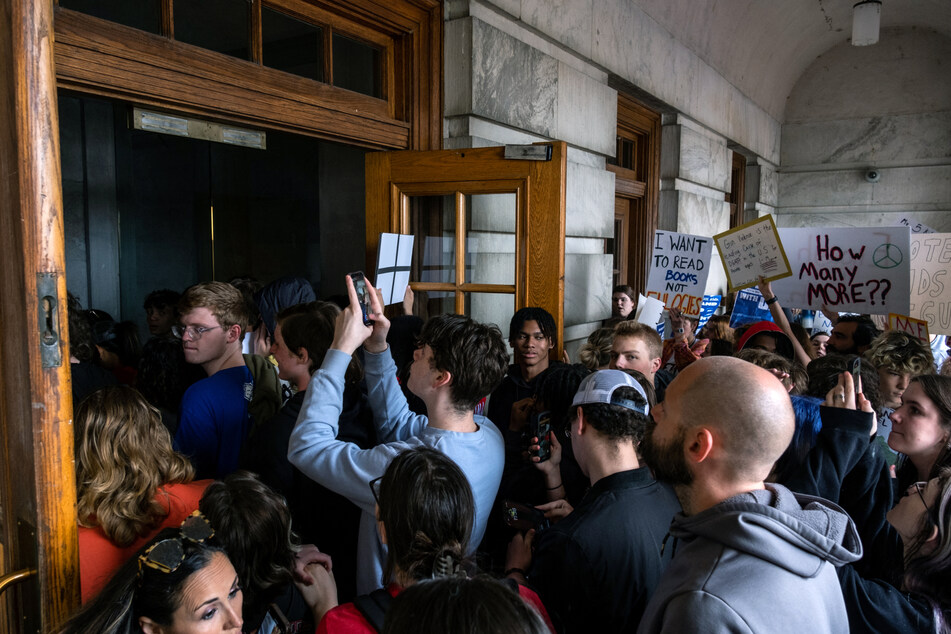 Many students participating in the walkout entered the Cordell Hill State Office Building.