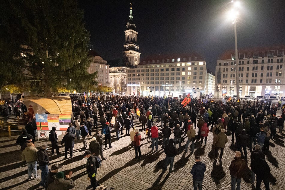 Pegida-Anhänger werden nun als extremistisch eingestuft.