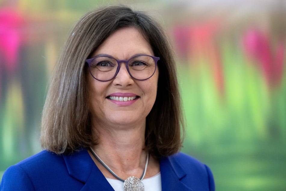 Landtagspräsidentin Ilse Aigner (60) hat einen Gästevorschlag eines AfD-Abgeordneten nicht angenommen. Jetzt klagt die Partei – mal wieder.
