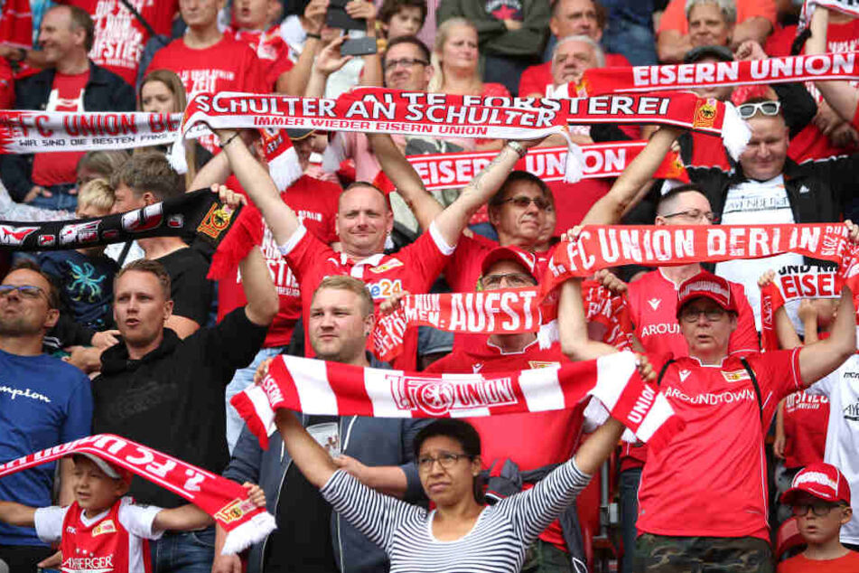 Der eiserne Anhang durfte im Mai 2019 den Bundesliga-Aufstieg feiern.