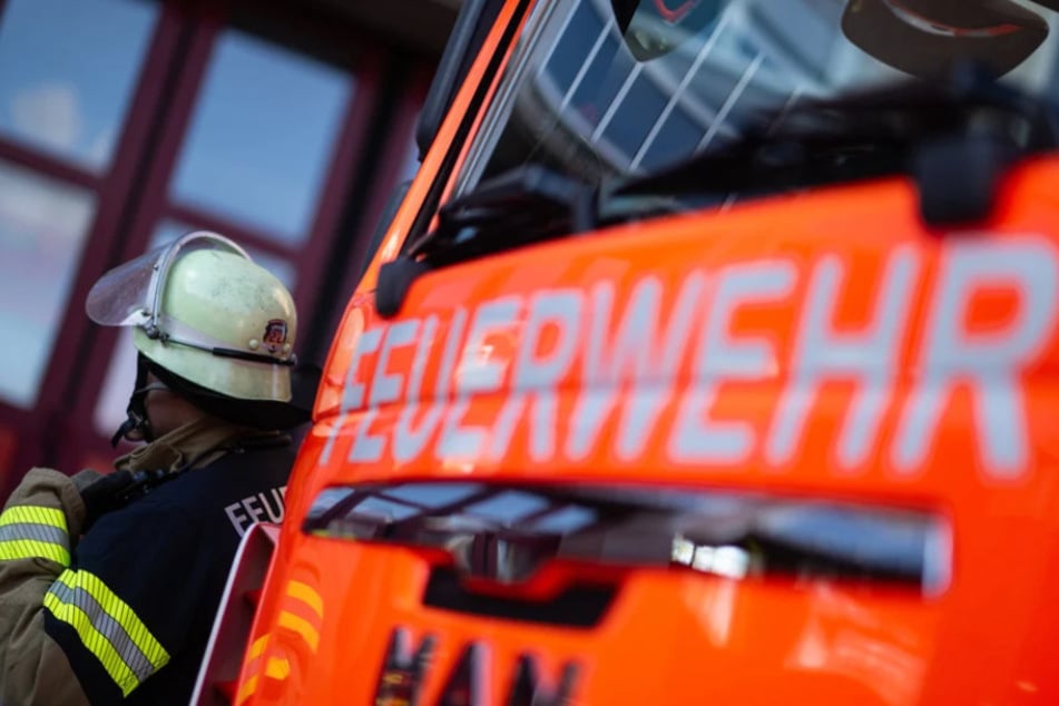 Für die Feuerwehr war der Einsatz nach kurzer Zeit beendet. Das Feuer erlosch selbstständig. (Symbolfoto)