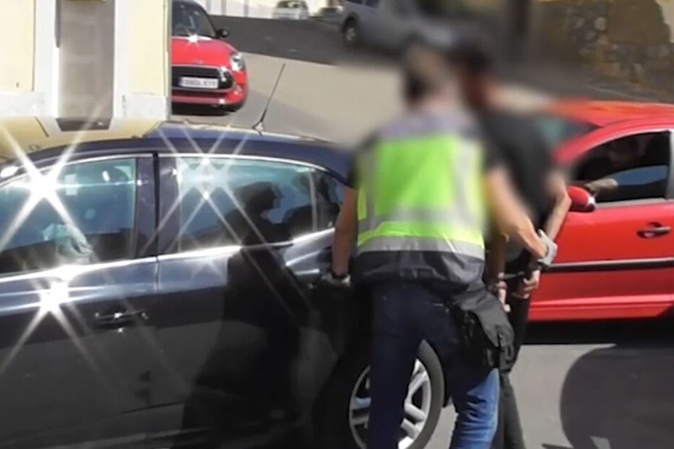 Hier wird der mutmaßliche Terrorist festgenommen.