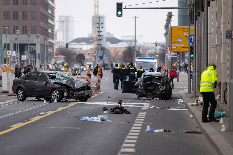 Mutter und Kind in Berlin gestorben: Hätte Horror-Unfall verhindert werden können?
