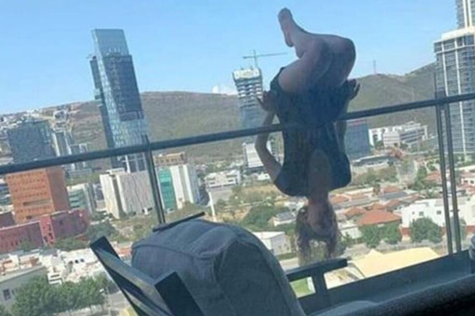 Absturzdrama: Studentin (23) macht Yoga-Übung am Geländer und knallt 25 Meter in die Tiefe