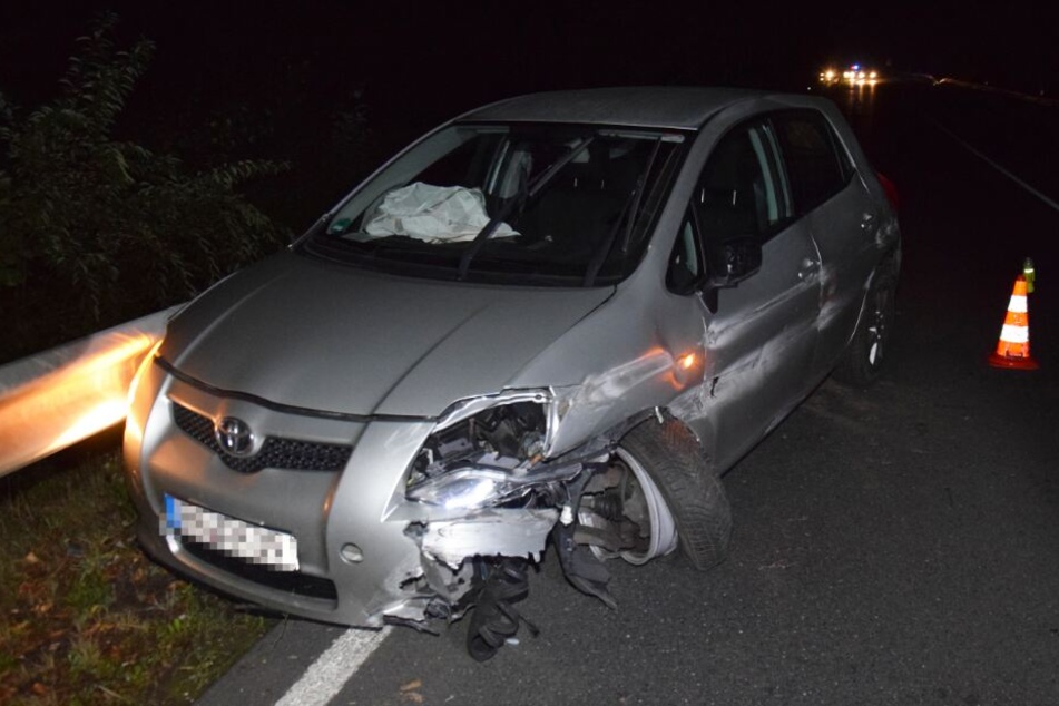 Im Suff: Mann baut schweren Unfall und haut einfach ab