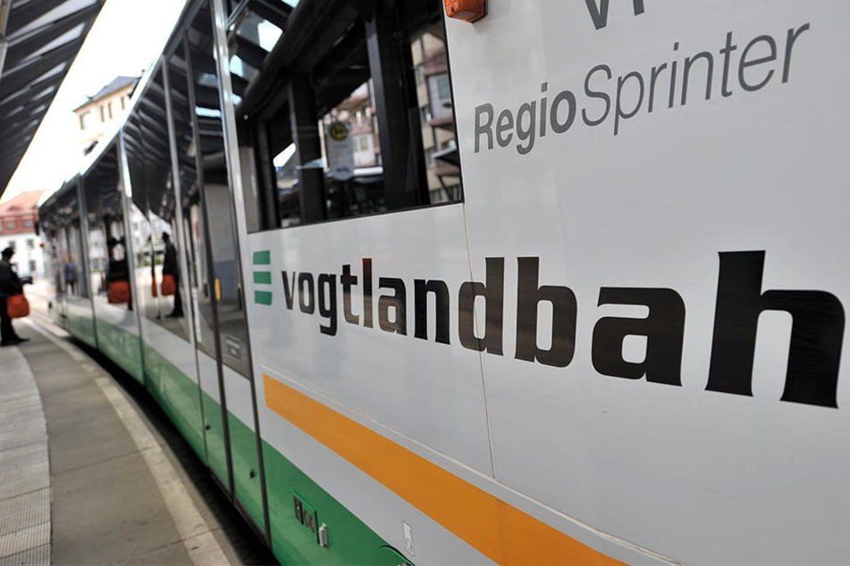 Täter und Opfer waren mit der Vogtlandbahn unterwegs, als die Situation eskalierte. (Archivbild)