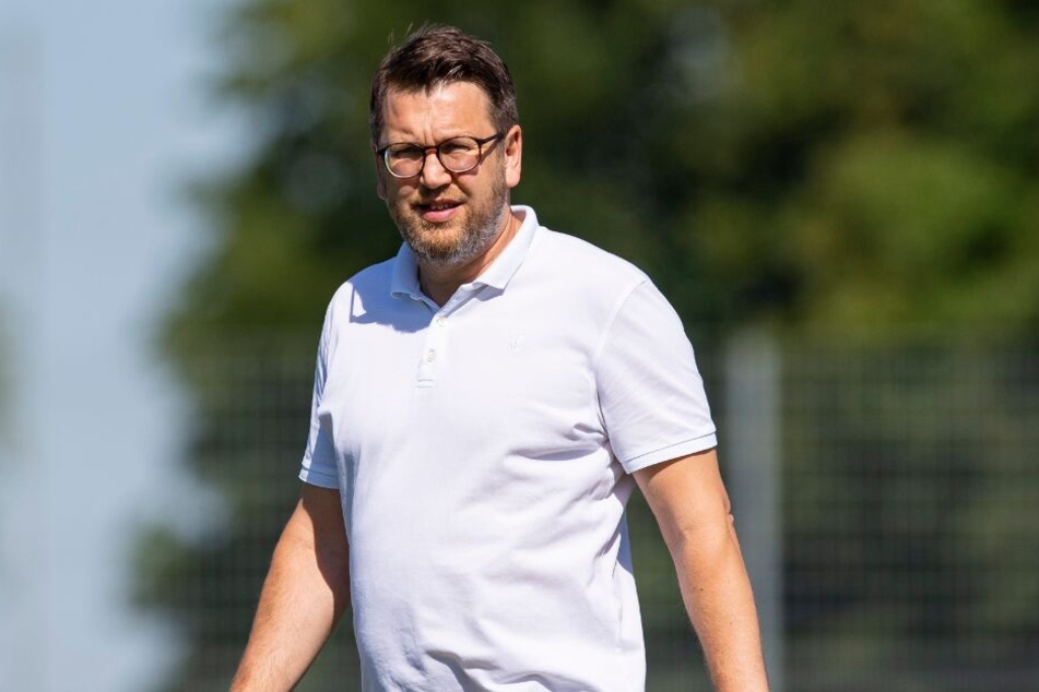 SCP-Manager Martin Przondziono freut sich, dass er den Vertrag mit Coach Steffen Baumgart verlängern konnte.