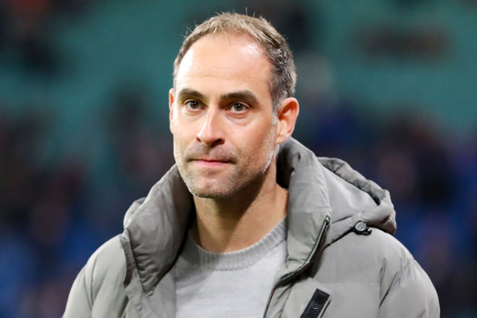 "Die Mannschaft hat Qualität, aber noch nicht die Qualität, um am 25. Spieltag mit 15 Punkten Vorsprung in den Tatort am Sonntagabend zu gehen", sagte RB-Vorstandschef Oliver Mintzlaff nach der Partie gegen Leverkusen.