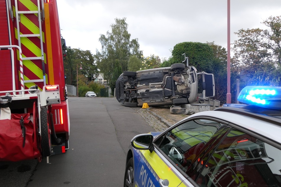 Laut Polizei soll ein missglücktes Wendemanöver der Grund für den Crash gewesen sein.