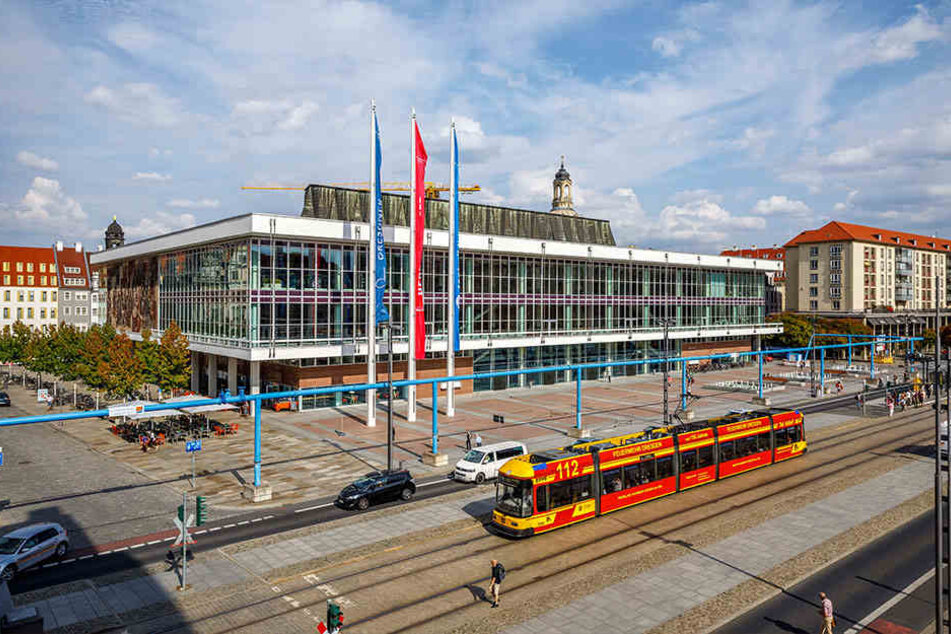 Seit April 2017 beherbergt der Kulturpalast die Zentralbibliothek.