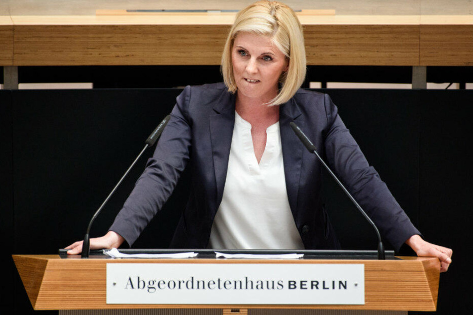 Jessica Bießmann (AfD), Familienpolitische Sprecherin der AfD-Fraktion, spricht während der 27. Sitzung des Berliner Abgeordnetenhauses. (Archivbild)