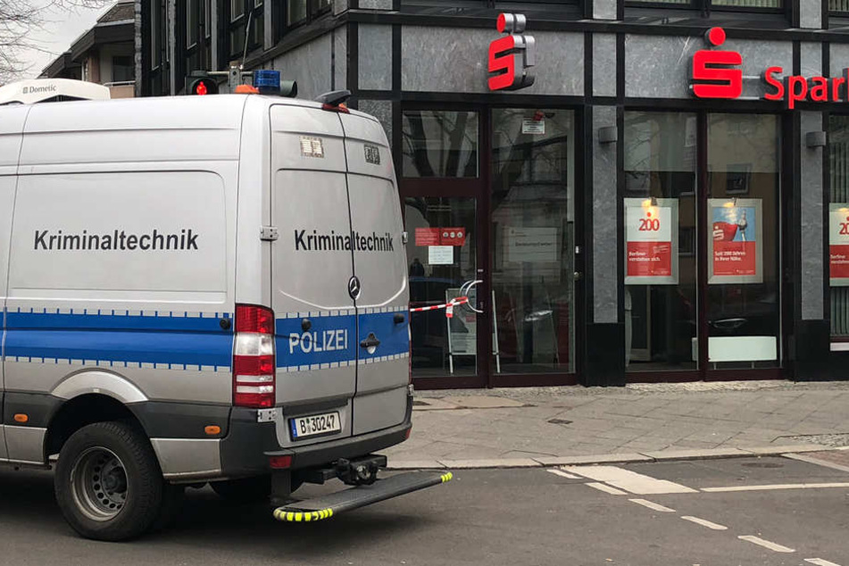 Die Sparkassen-Filiale in der Cunostraße Ecke Breite Straße.