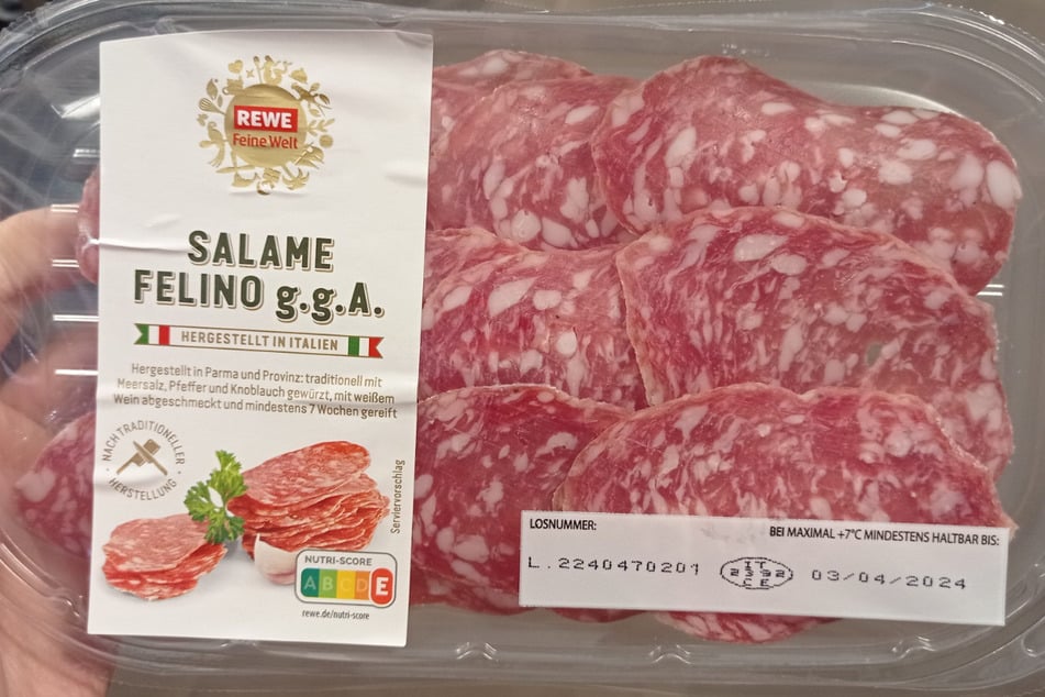 Bei dem zurückgerufenen Produkt handelt es sich um "Salame Felino" in der 80-Gramm-Packung.
