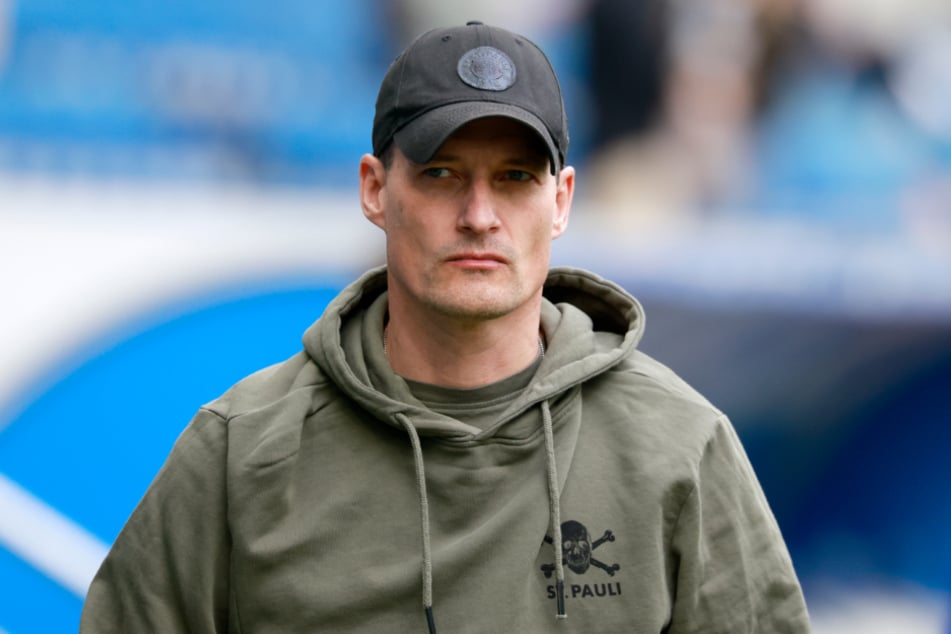 St.-Pauli-Coach Alexander Blessin (52) ist laut seiner Ehefrau vor dem Saison-Endspurt "ein bisschen aggressiver im Tonfall".