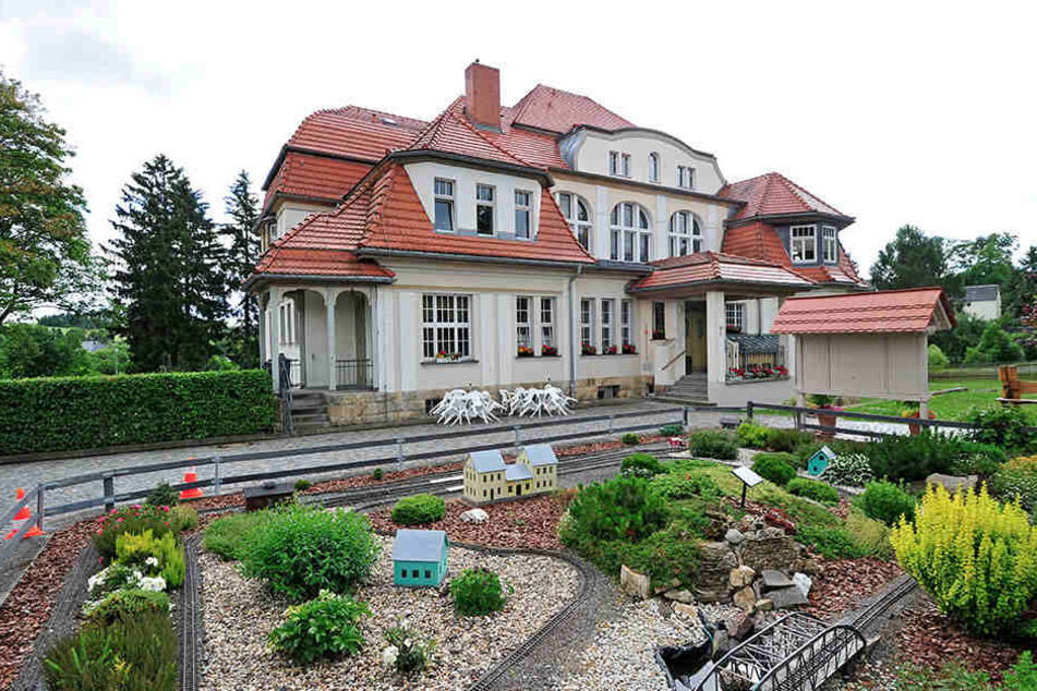 Hier wird kräftig gebaut: Die Baldauf Villa in Marienberg soll bald auch von Innen strahlen.