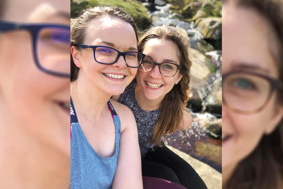 Jo und Wendy verbringen jetzt auch ihre Freizeit gemeinsam.