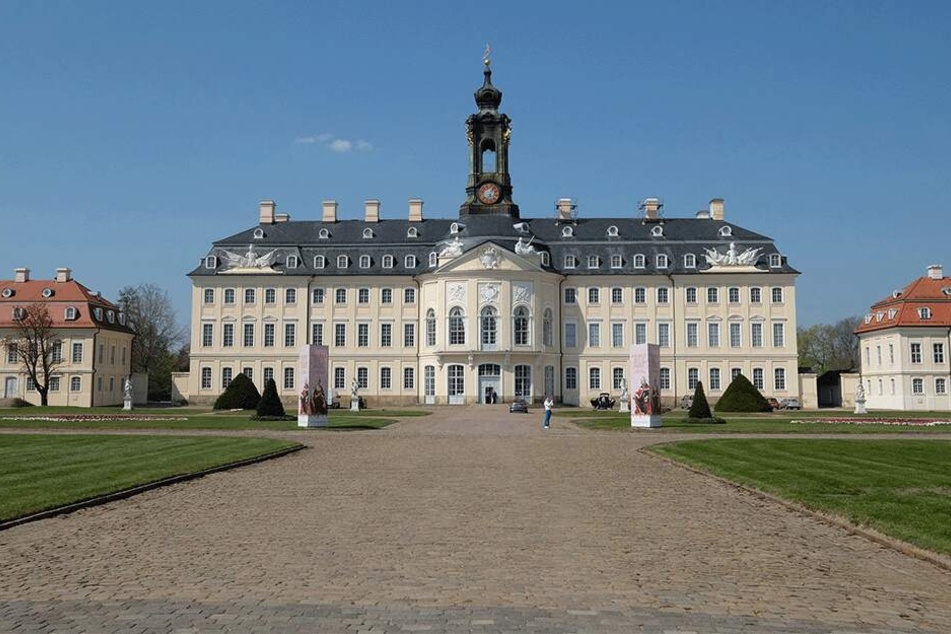 Strahlendes Rokoko: Das Schloss Hubertusburg in Wermsdorf ist Europas größtes Jagdschloss.