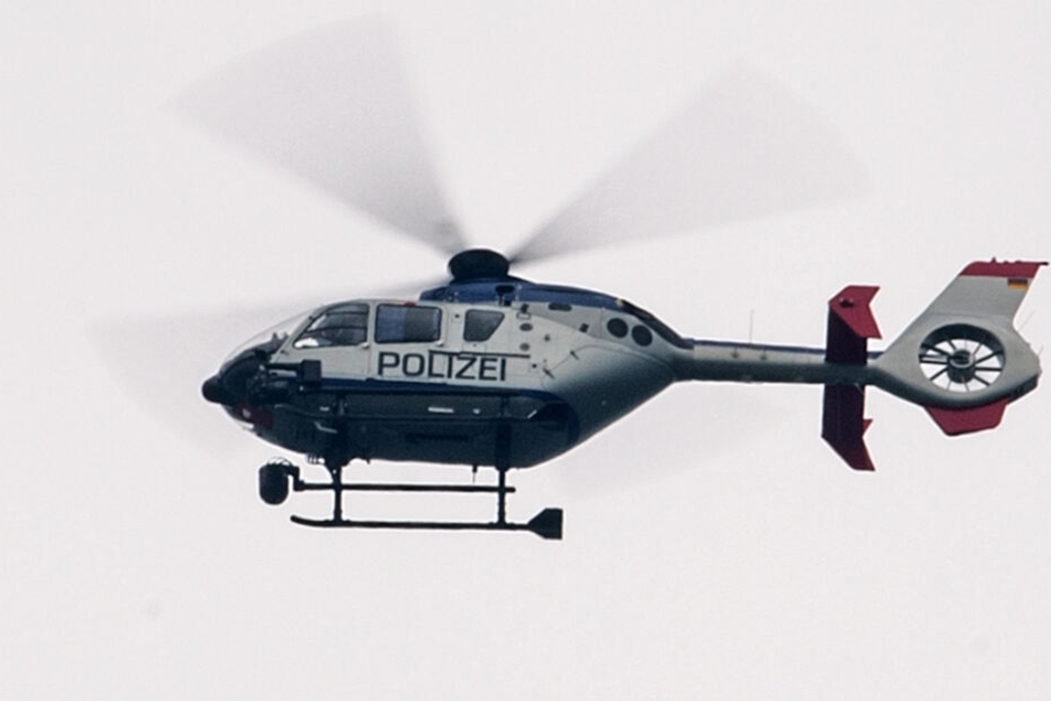 Die Polizei suchte mit einem Hubschrauber nach den vermissten Kindern. (Symbolfoto)