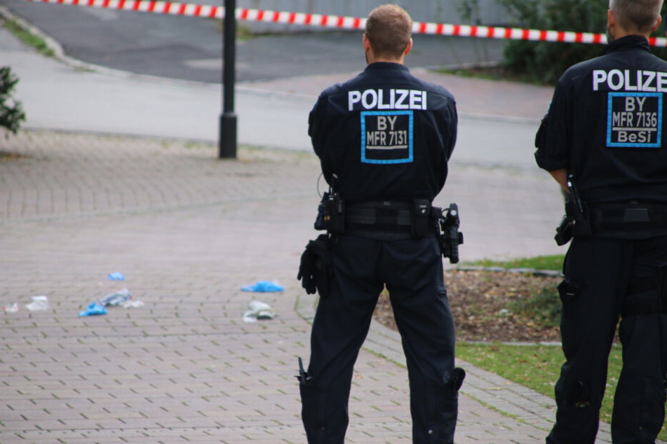 Bei einem Polizeieinsatz im Landkreis Fürth ist ein 41-Jähriger schwer verletzt worden.