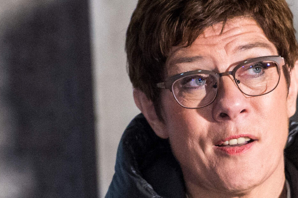 "Wer mehr verdient...": So wird bei CDU-Chefin AKK der Haushalt gemanagt