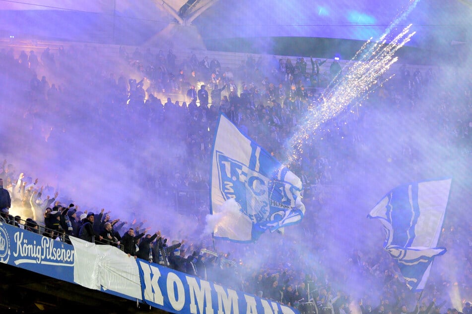 Beim Spiel gegen den HSV am 4. November 2023 zündeten FCM-Fans unter anderem zehn Raketen.