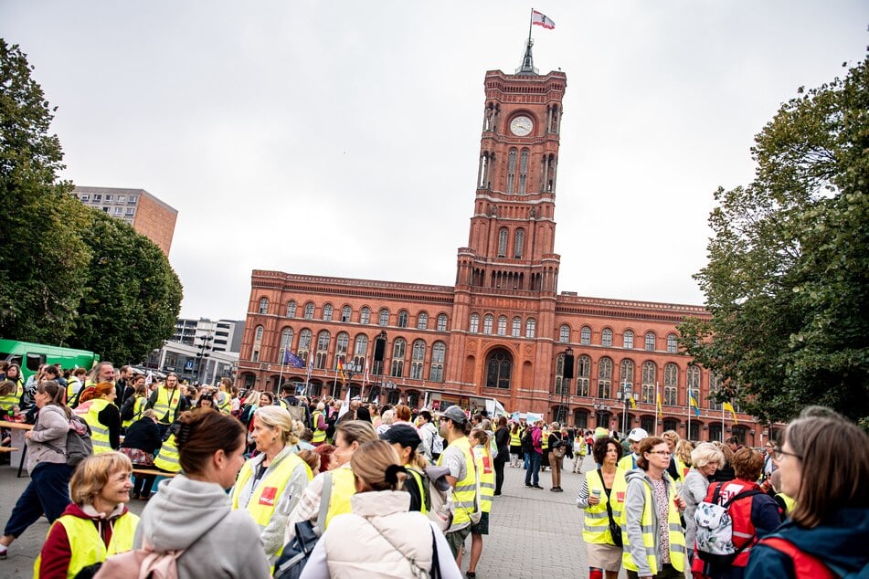 Die Gewerkschaften fordern bessere Arbeitsbedingungen für die Kita-Mitarbeiter.