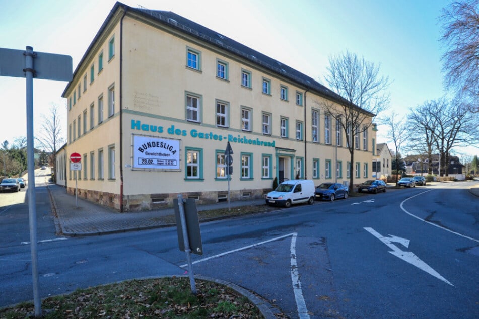 Im Haus des Gastes in Reichenbrand findet Mittwochabend um 18 Uhr die Wahl der neuen Steuerungsgruppe der Bürgerplattform West statt.