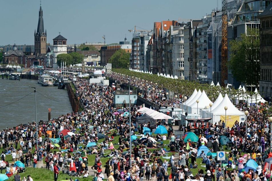 Im vergangenen Jahr waren laut Stadtangaben rund 630.000 Menschen zum Japan-Tag nach Düsseldorf gekommen. (Archivbild)