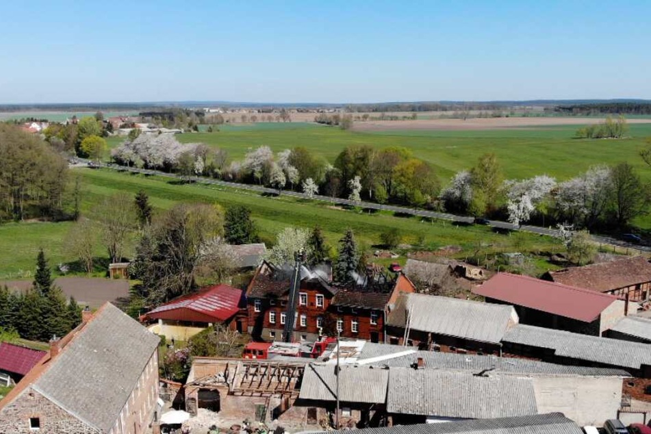 Am Ostermontag war es zu einem Brand in einem Mehrfamilienhaus in Berenbrock gekommen.