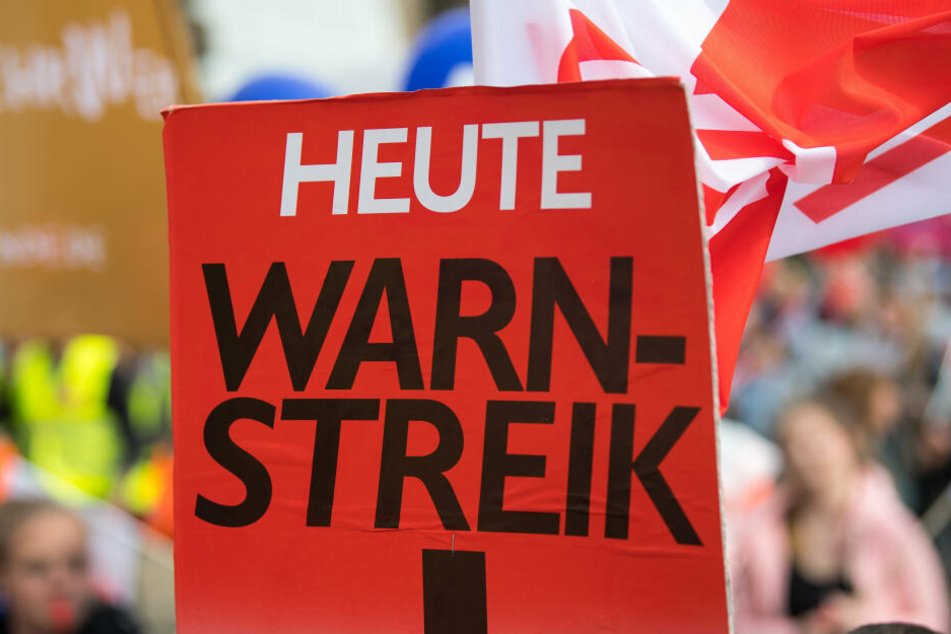 Die Gewerkschaft Ver.di ruft in Sachsen zum Streik im regionalen Linienverkehr auf. (Symbolbild)